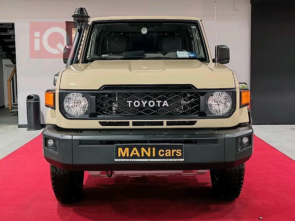 Toyota Land Cruiser Pickup